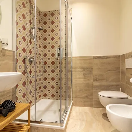 Πανσιόν Oldoini Luxury And - Mytouristhome